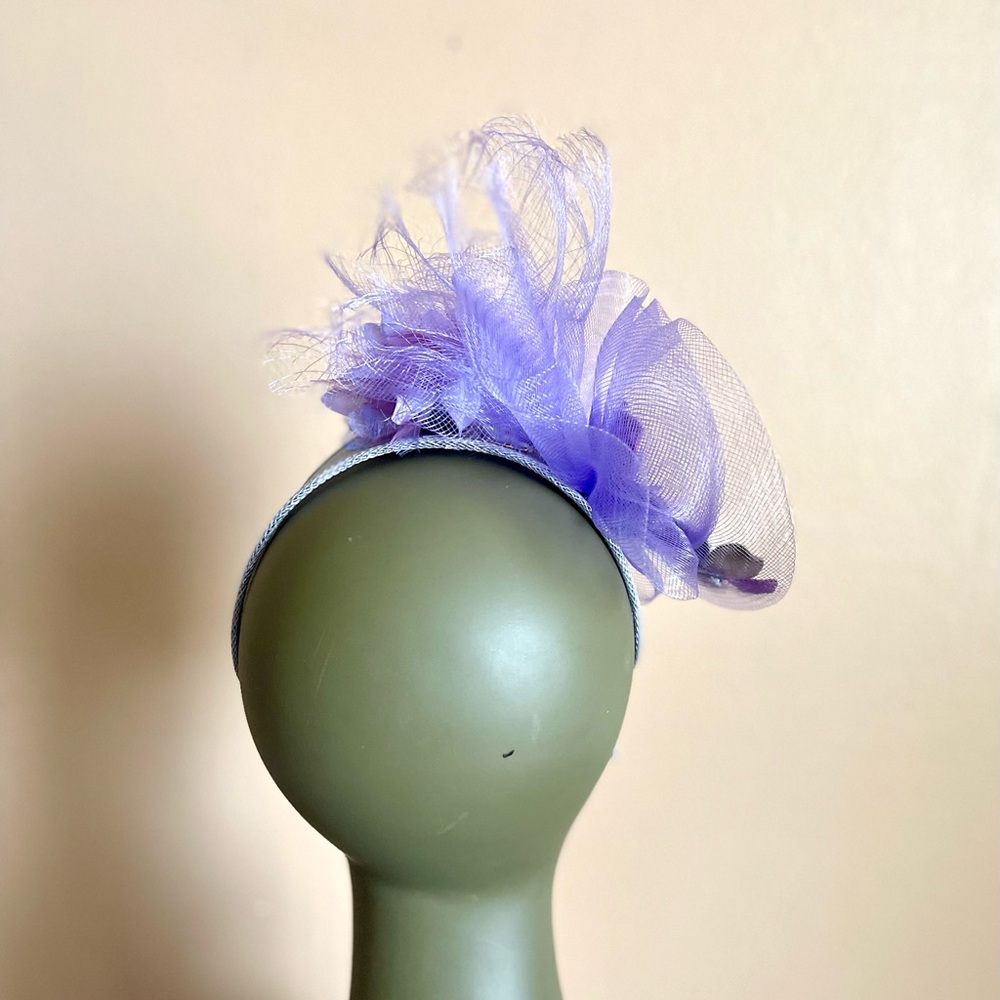Modern-day Fascinator - Picture 5 of 8